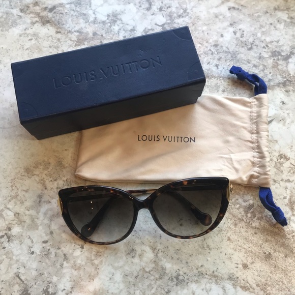Louis Vuitton Accessories - Louis Vuitton La Boum 2018 style sunglasses